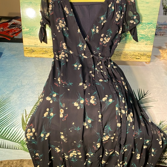 Long Ruffle bottom Wrap Dress - Picture 4 of 8